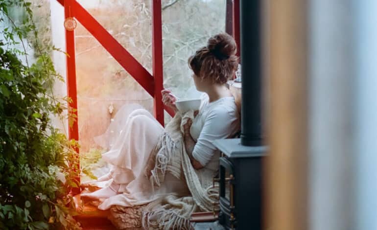  4 Surprising Things That Happen When You Start Living in The Present Moment