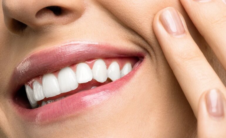 Beautiful, Confidence-Boosting Alternatives to Traditional Dentures