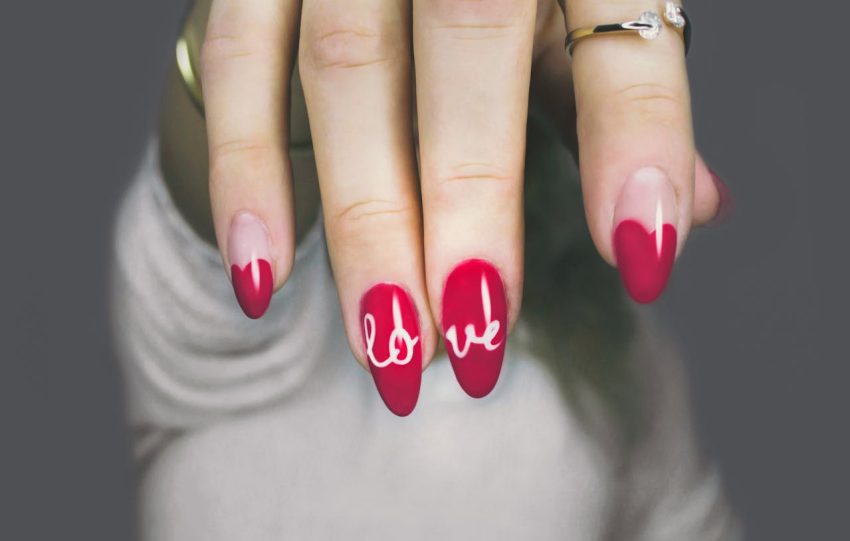 dream about nails falling off